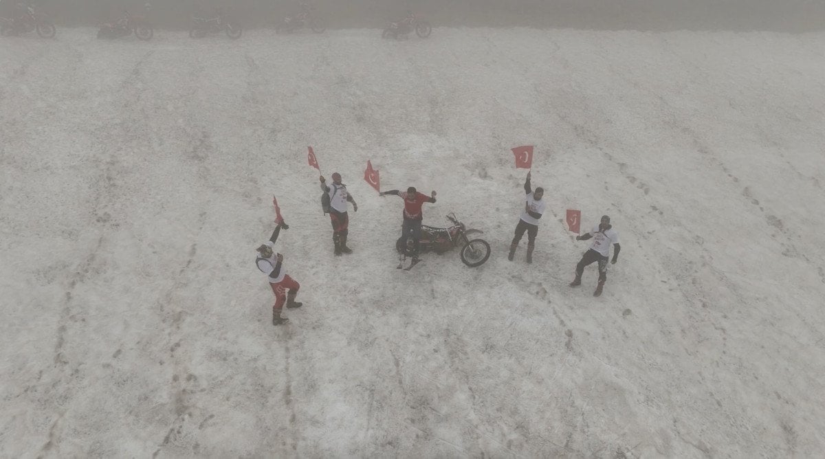 15 Temmuz Demokrasi ve Milli Birlik Günü Etkinlikleri Erzincan'da Coşkuyla Kutlandı