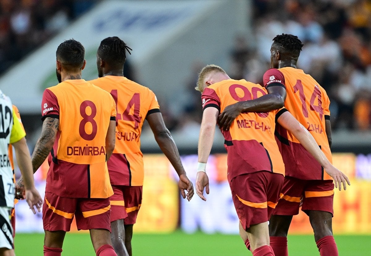 Galatasaray Avusturya'da Lask Linz ile Hazırlık Maçında Karşılaştı