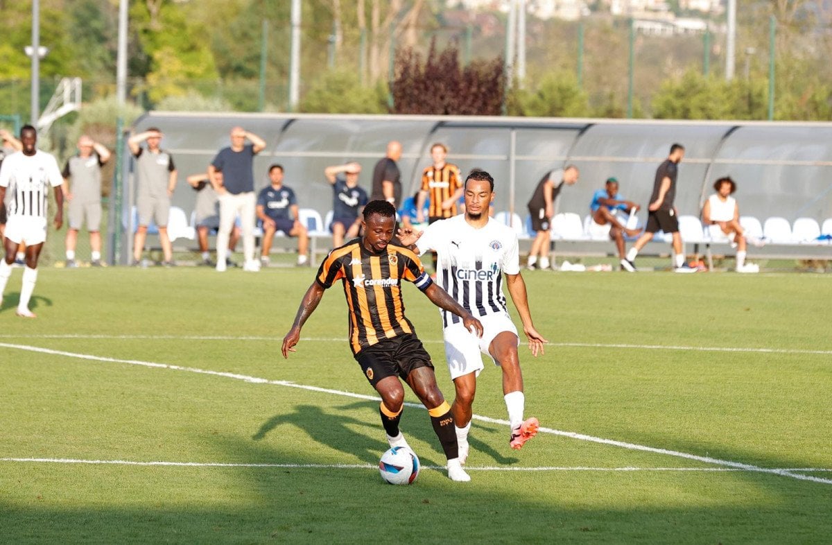 Kasımpaşa ve Hull City Hazırlık Maçında Berabere Kaldı