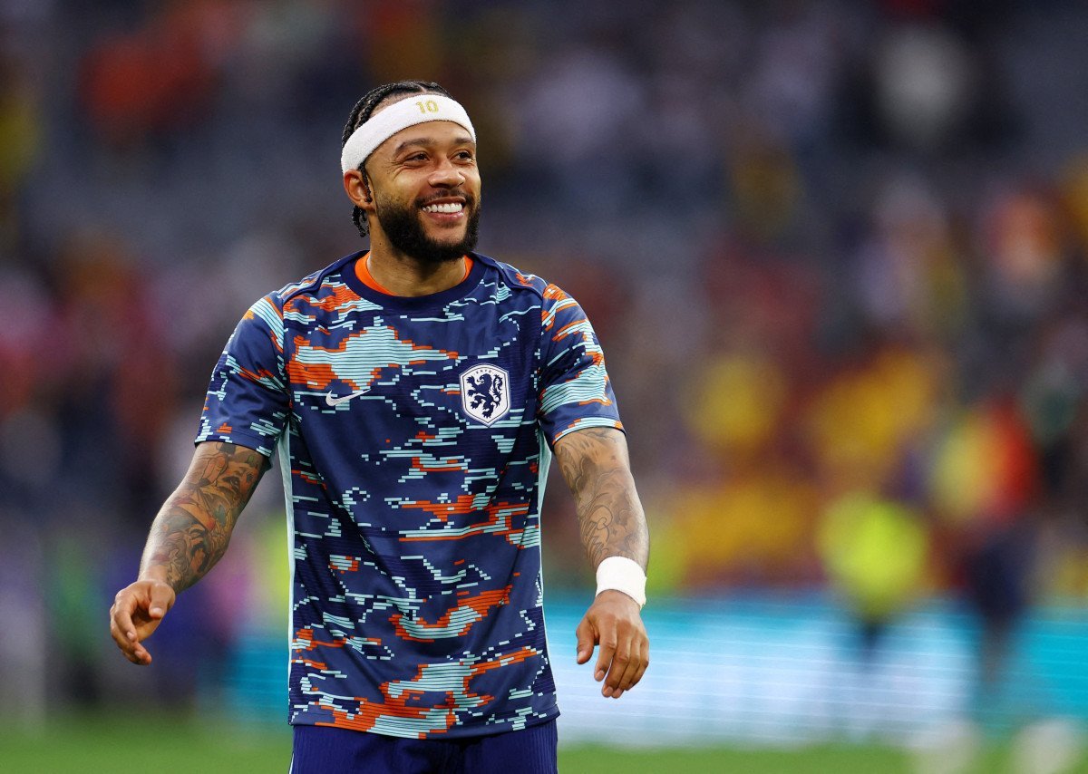 Memphis Depay'ın Geleceği Belirsizliğini Koruyor