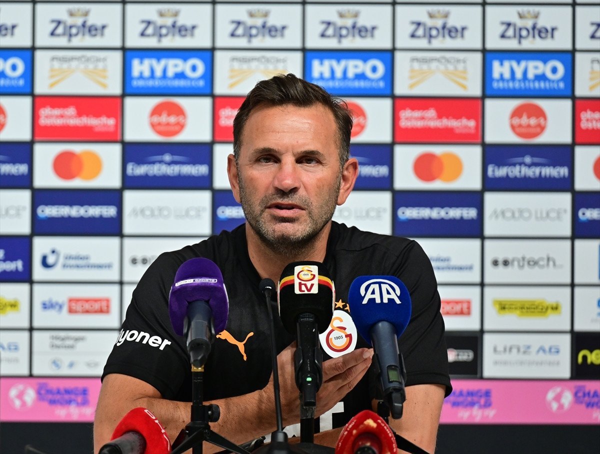 Okan Buruk'tan Galatasaray'ın Avusturya Kampında Önemli Açıklamalar