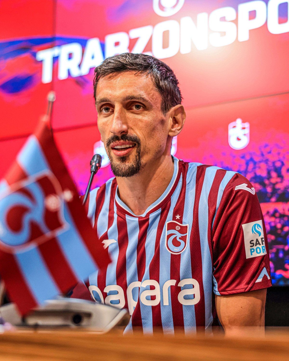 Trabzonspor, Stefan Savic ile Anlaştı