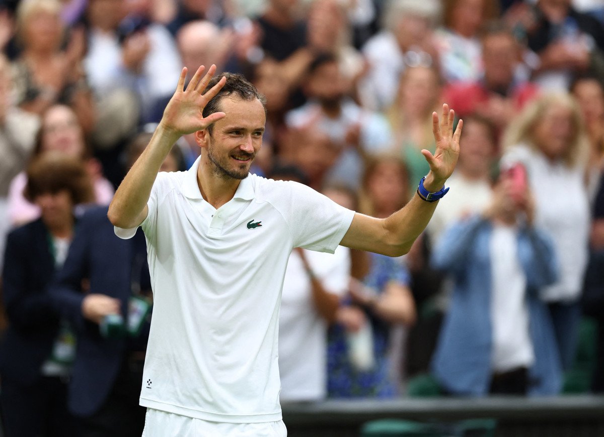 Wimbledon Tenis Turnuvası Çeyrek Finalinde Heyecan Dorukta!