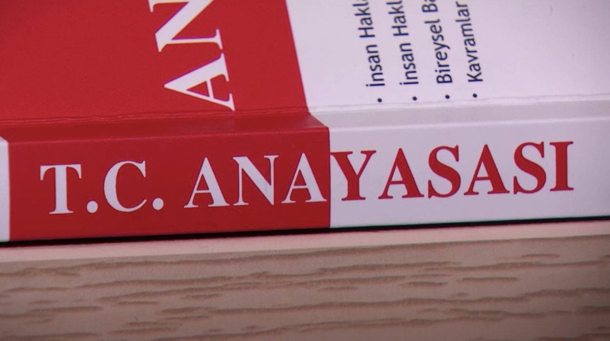 Yeni Anayasa Çalışmalarında İlk Adımlar Atıldı