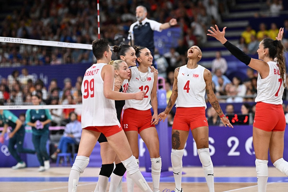 A Milli Kadın Voleybol Takımı Yarı Finale Yükseldi