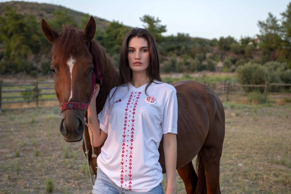 Antalyaspor 2024-2025 Sezonu Formalarını Tanıttı