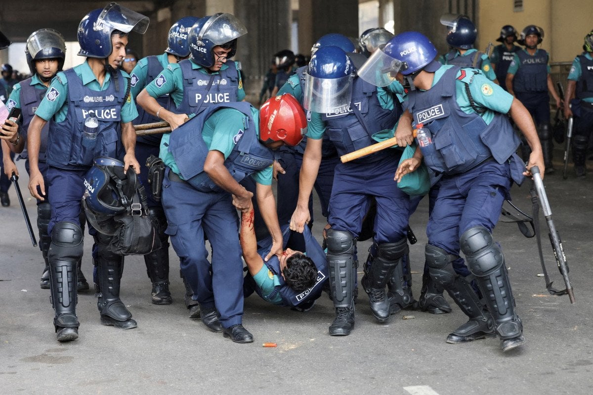 Bangladeş'teki Protestolar ve Hükümet Krizi