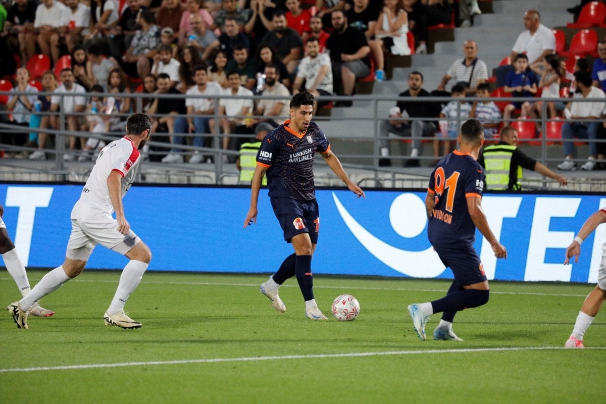 Başakşehir, UEFA Avrupa Konferans Ligi'nde Gürcistan Temsilcisi Iberia'yı 1-0 Geçti