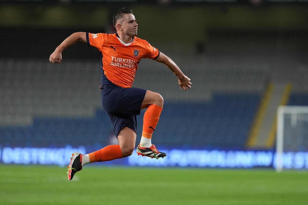 Başakşehir, UEFA Avrupa Konferans Ligi'nde Play-Off Turu'na Yükseldi