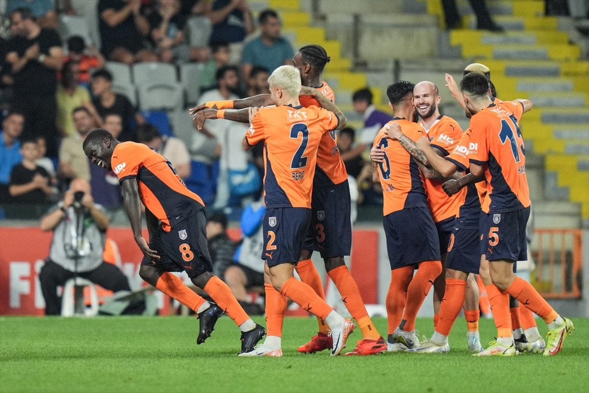 UEFA Konferans Ligi Play-off Turu Rövanş Maçı