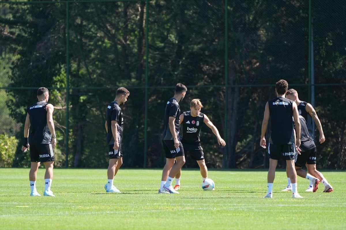 Beşiktaş, Antalyaspor Maçı Hazırlıklarına Devam Ediyor