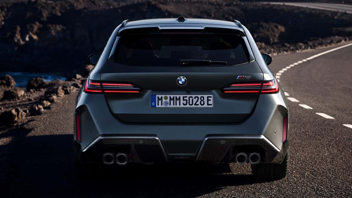 BMW M5 Touring Modeli Tanıtıldı