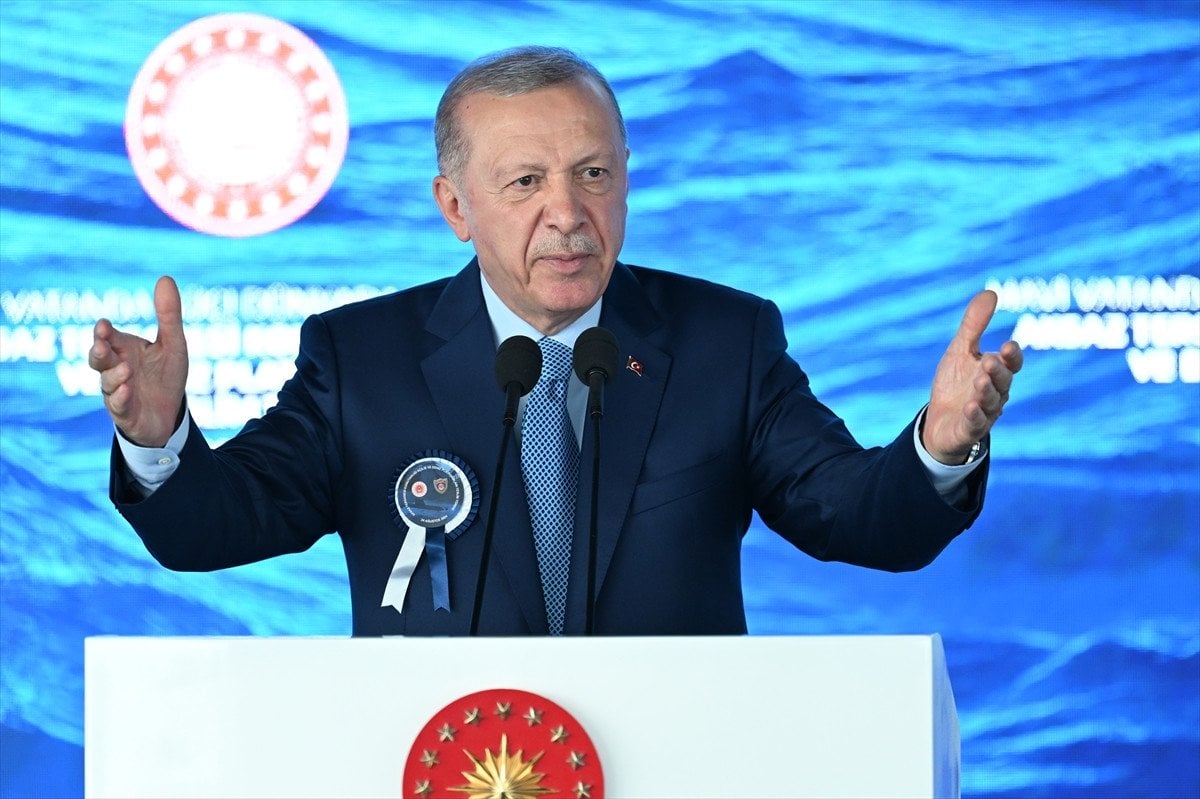 Cumhurbaşkanı Erdoğan, Pirireis Denizaltısı'nın Hizmete Alınmasını Duyurdu