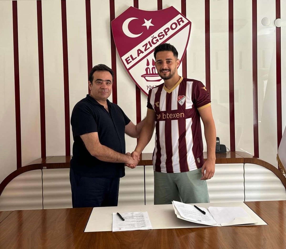 Elazığspor'da İmza Töreni: Kerim Frei ve Mücahit Çıra Transferleri