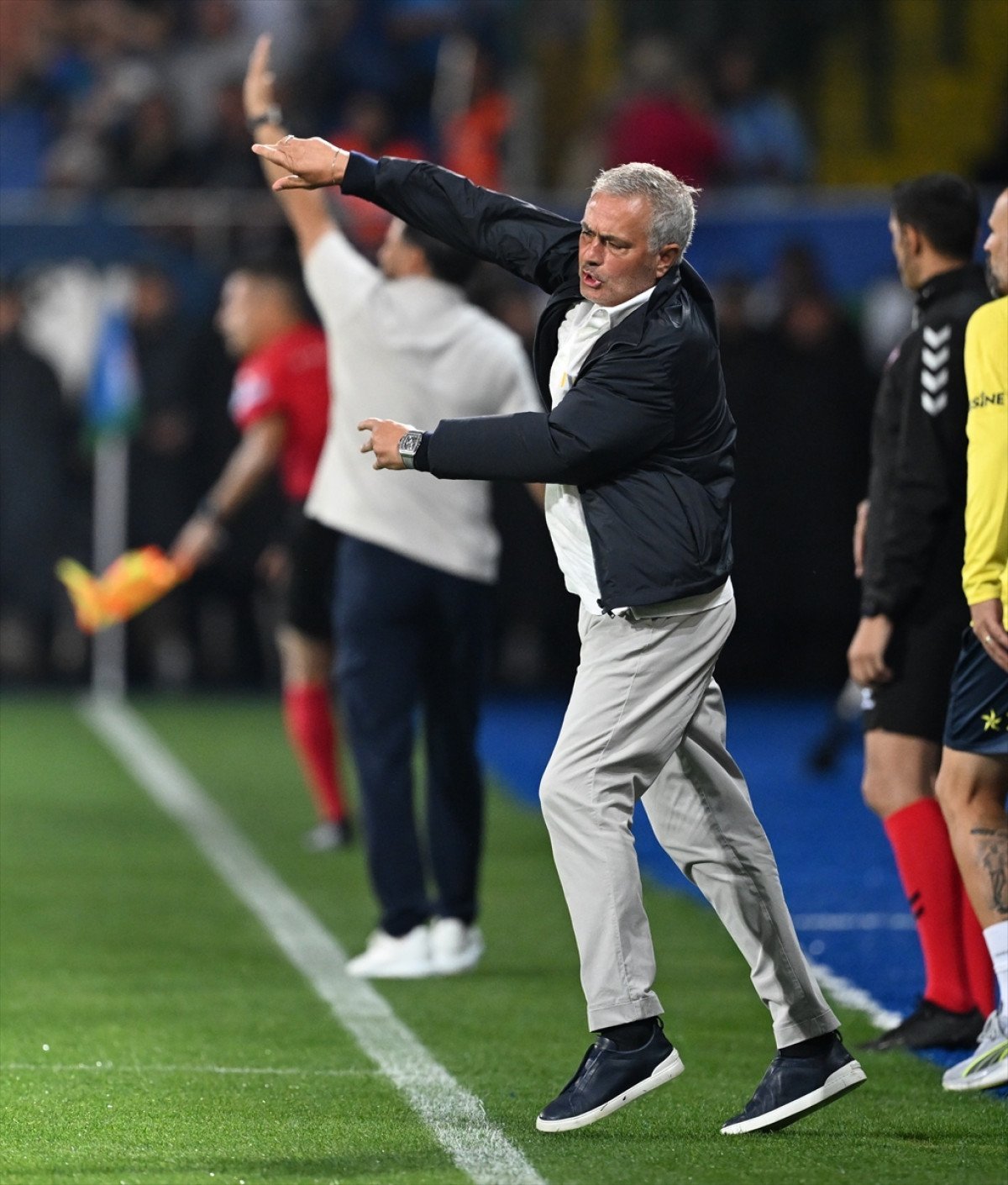 Fenerbahçe, Rizespor'u 5-0 Geçti: Mourinho'nun Açıklamaları