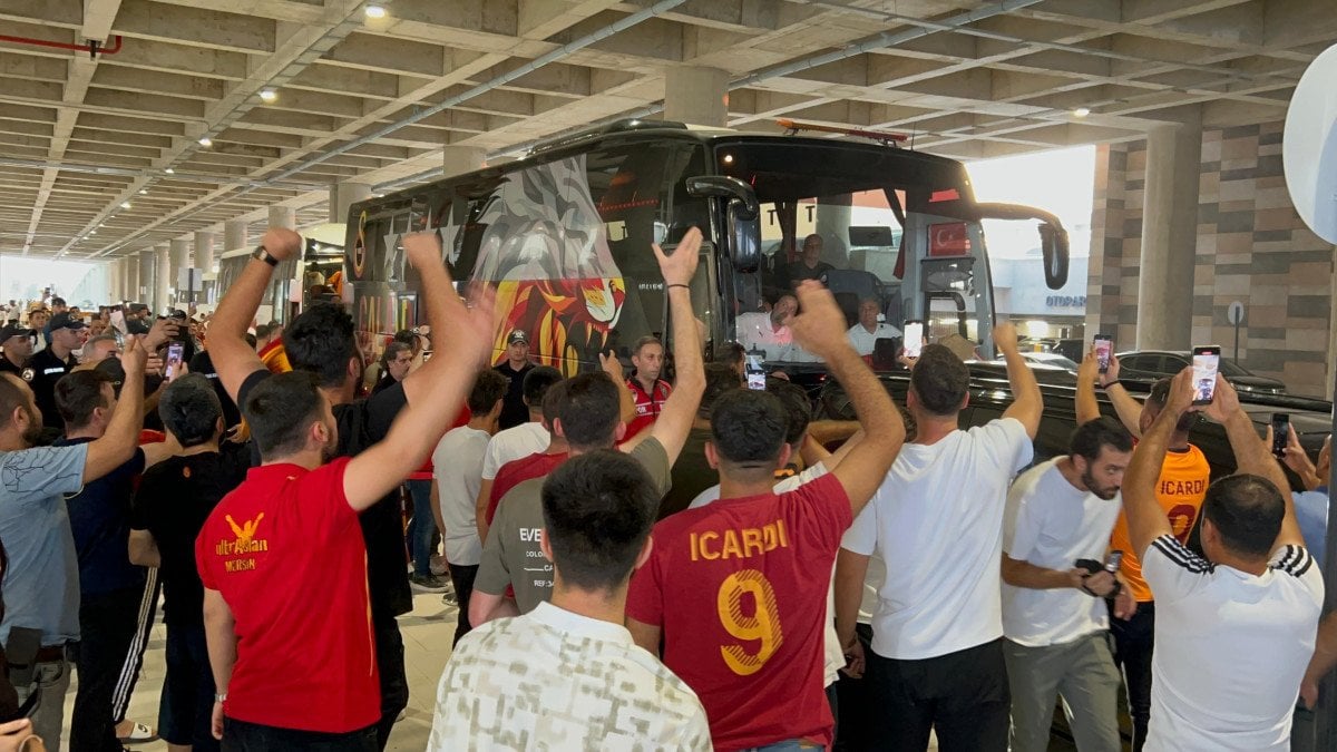 Galatasaray, Adana Demirspor Maçı İçin Adana'ya Geldi