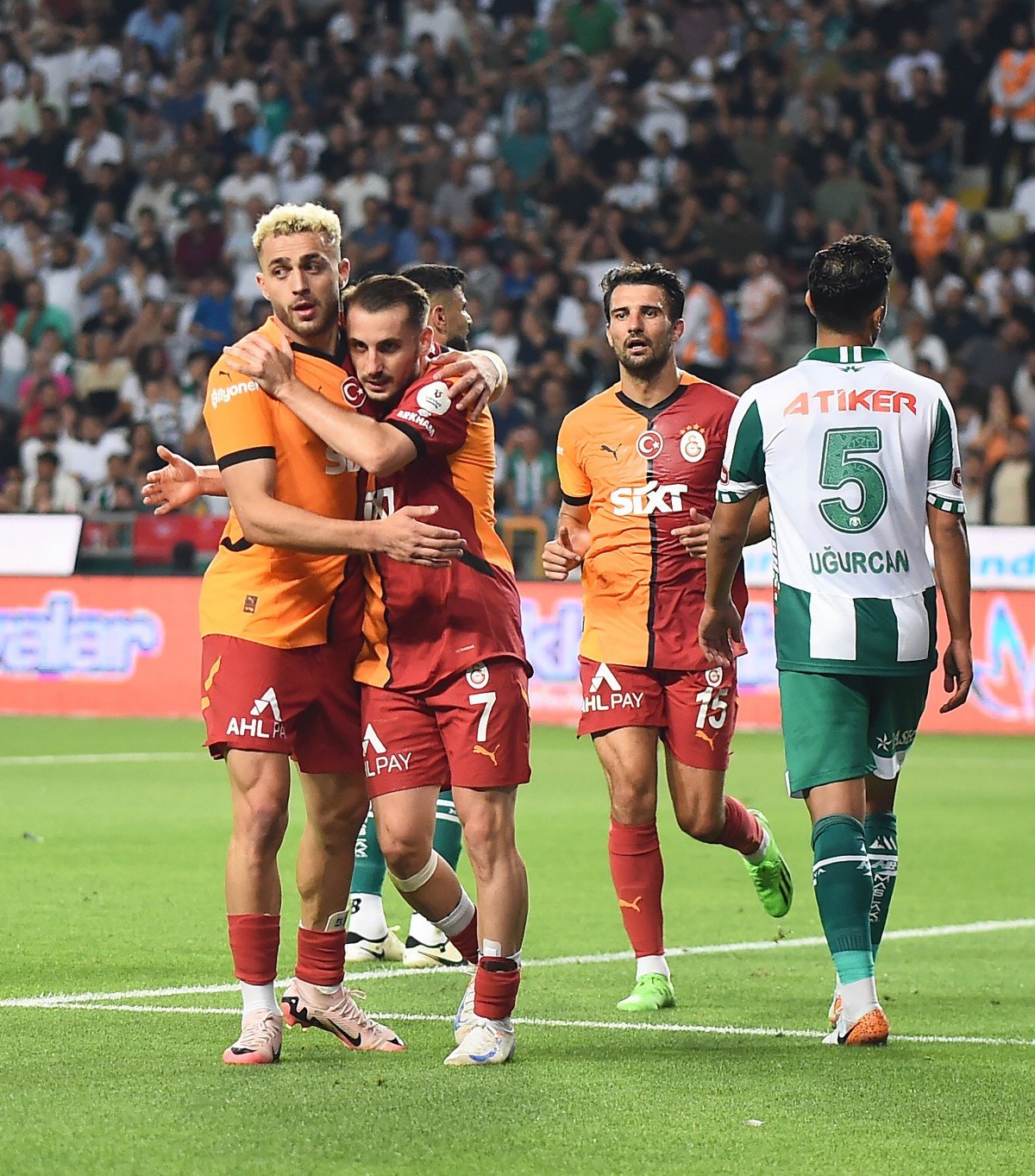 Galatasaray, Konyaspor'u Deplasmanda 2-1 Yenerek Önemli Bir Galibiyet Aldı