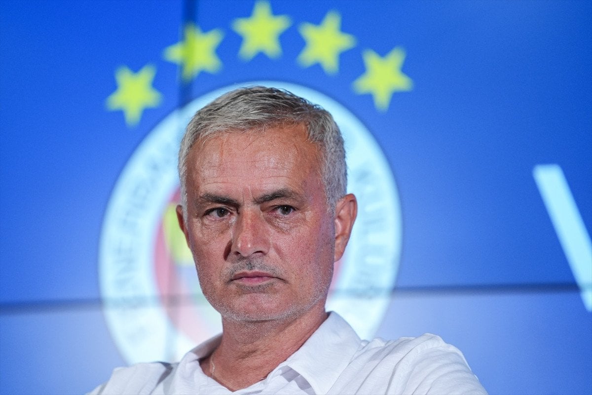 Galatasaray'da Mourinho'ya Yanıtlar Geliyor