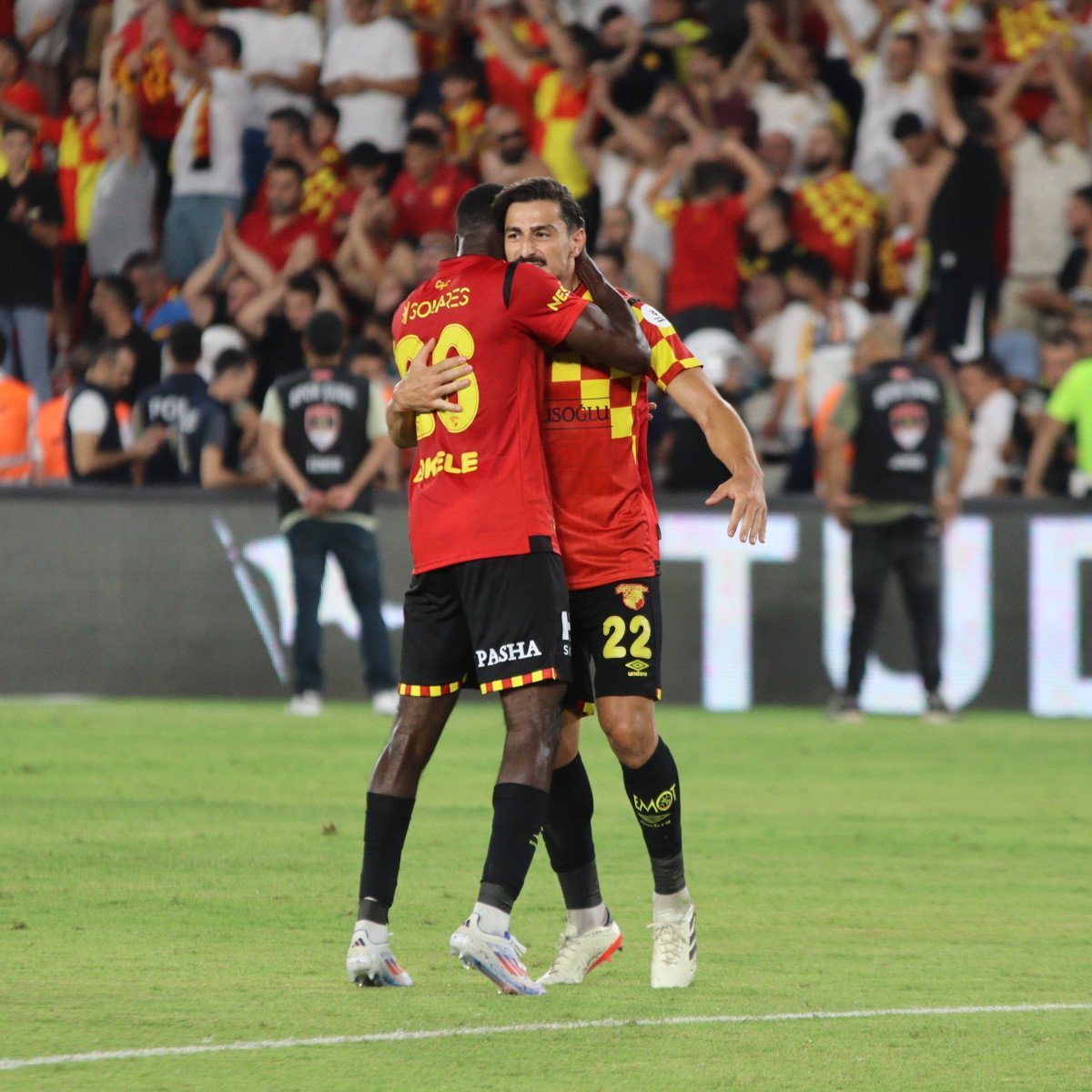 Göztepe, Fenerbahçe ile 2-2 Beraber Kaldı