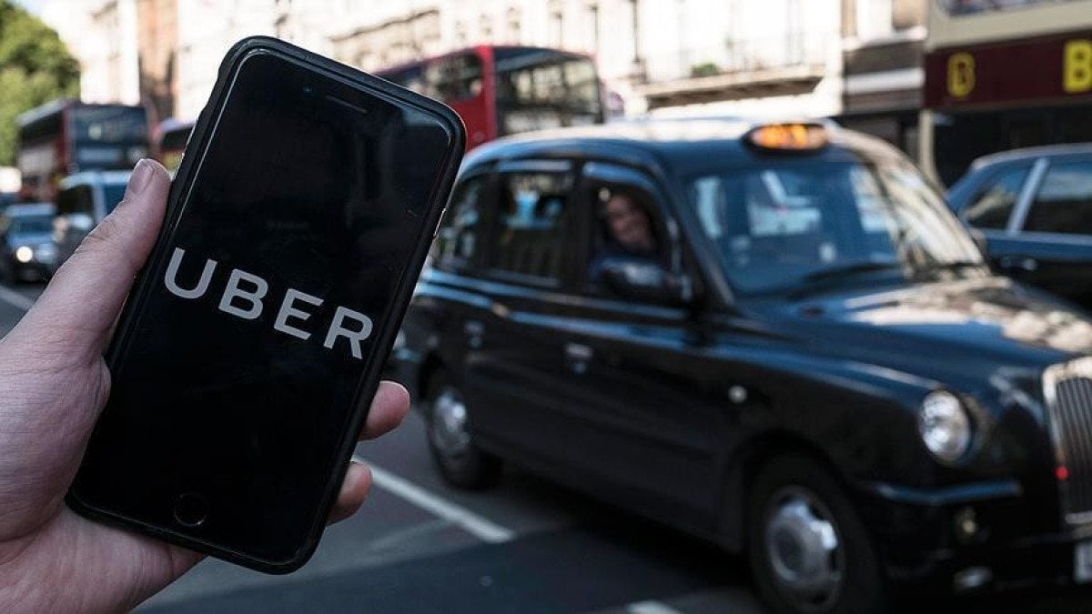 Hollanda Veri Koruma Kurumu'ndan Uber'e Cezası: 290 Milyon Euro