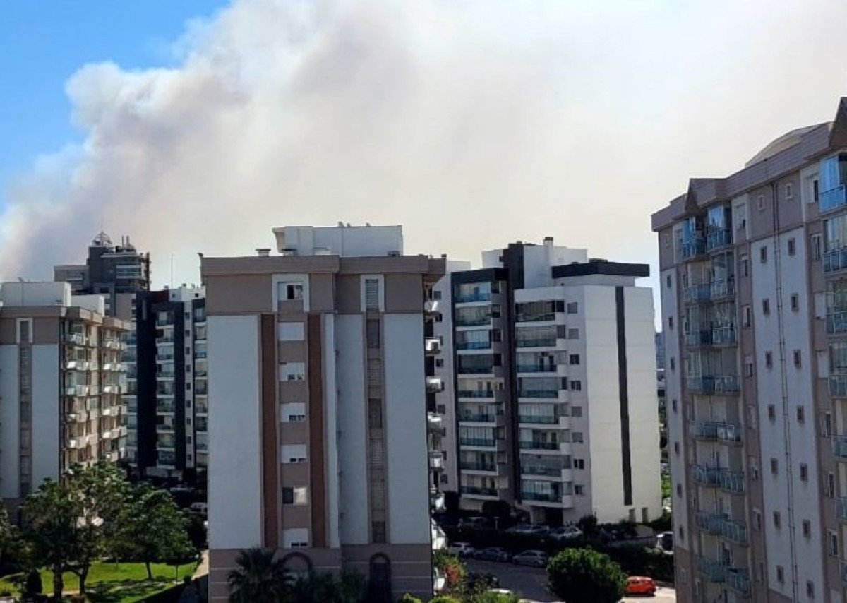 İzmir Karşıyaka'da Orman Yangınına Müdahale