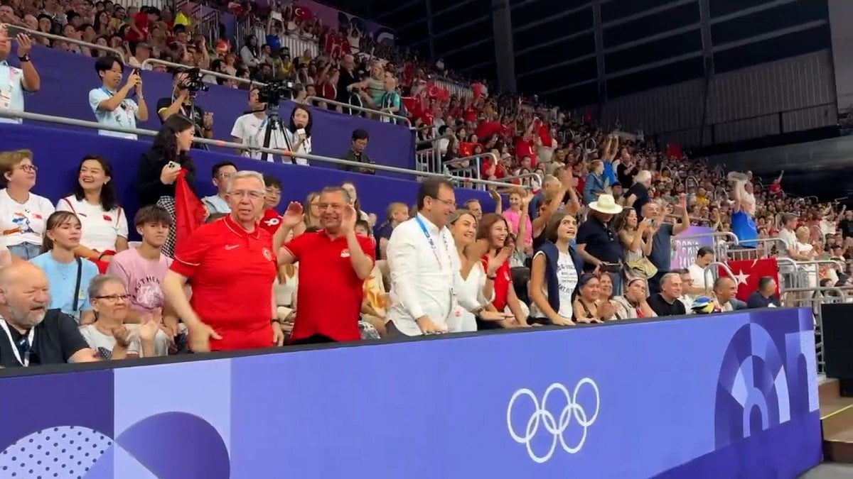 Paris Olimpiyatları'nda Buluşma: Özgür Özel, Ekrem İmamoğlu ve Mansur Yavaş Bir Arada