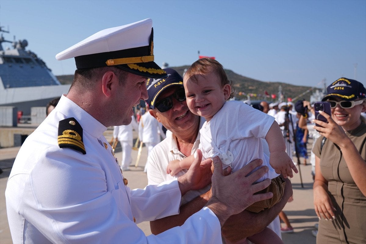 TCG Kınalıada Korveti'nin Foça'ya Dönüş Töreni