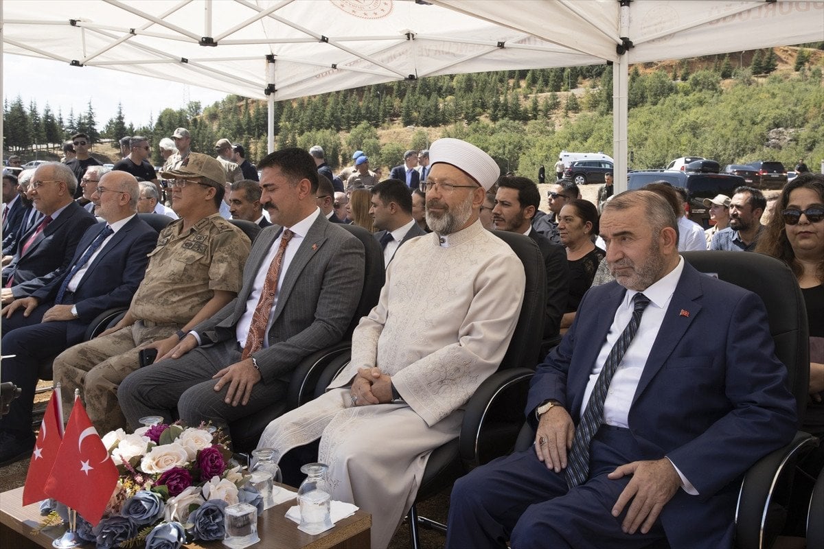 Tunceli'de Bayraktepe Camii Temel Atma Töreni