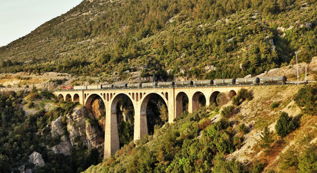 Ulaştırma ve Altyapı Bakanı Uraloğlu'ndan Demir Yolu İhracat Verileri Açıklaması