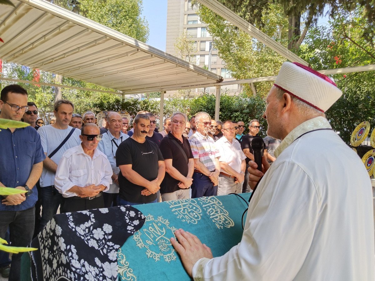 Usta Oyuncu Sevil Üstekin Hayatını Kaybetti