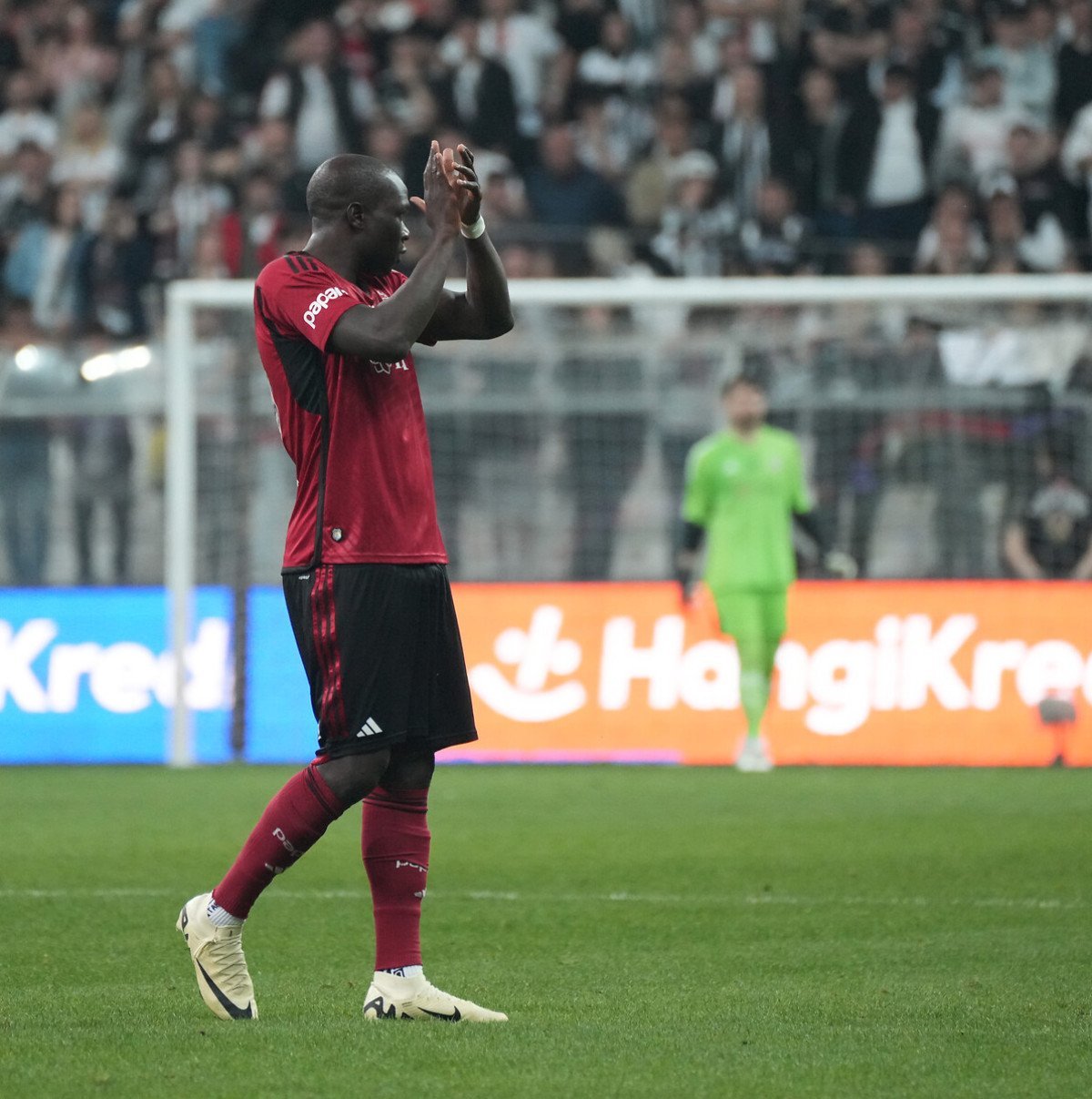 Beşiktaş'ta Transfer Dönemi ve Oyuncu Ayrılışları