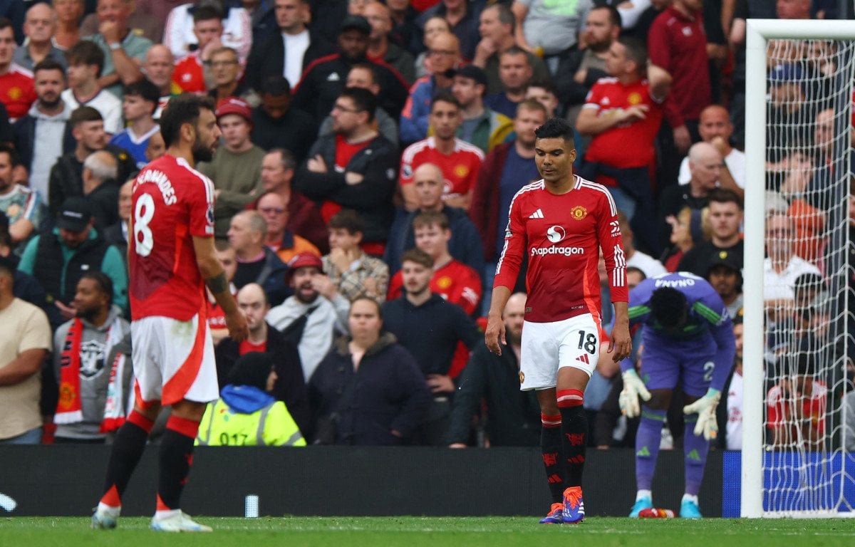 İngiltere Premier Lig'de Liverpool, Manchester United'ı 3-0 Yenerek Üst Üste Üçüncü Galibiyetini Aldı